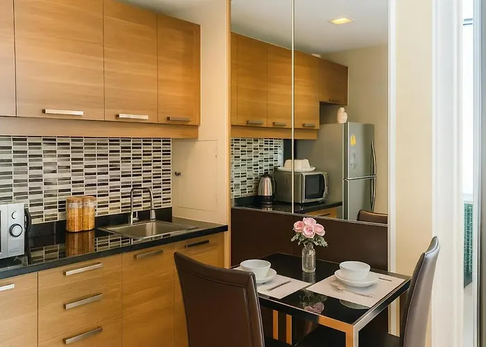 Apartment Cozy Urban Retreat In Sukhumvit Steps To Bts Nana Bangkok